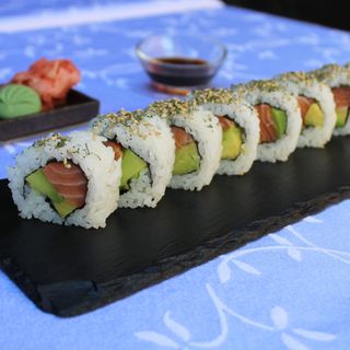 Salmon avocado roll