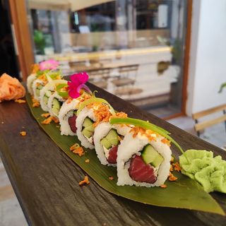 Crunchy tuna roll