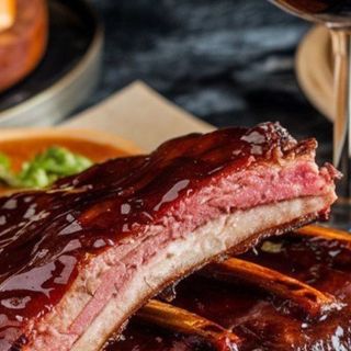 Sticky pork ribs