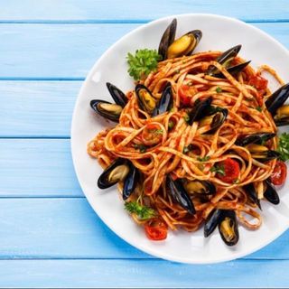 Sea lovers linguini