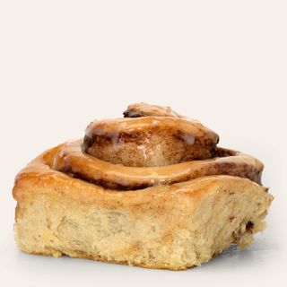 Cinnamon roll (vegan)