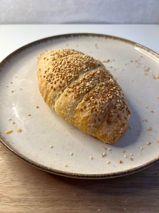 Croissant Cu Șuncă Și Cașcaval