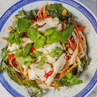 Salata De Pui - Nộm Ức Gà 300g