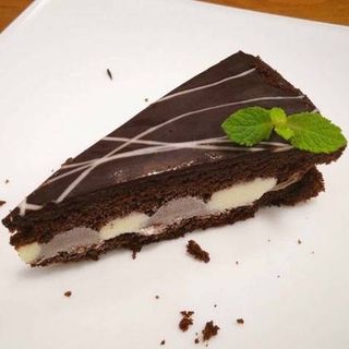 Tort de Ciocolată - Bánh Kem Socola