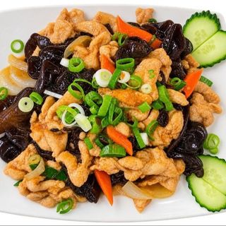 Pui Cu Urechi de Lemn - Gà Xào Mộc Nhĩ 380g