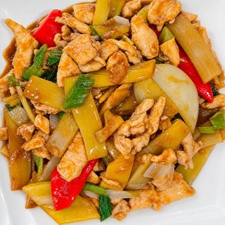 Pui Cu Bambus - Gà Xào Măng 380g