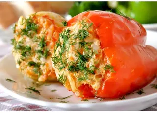 Ardei Umpluți Carne Pui/Porc