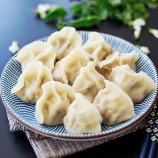002 Knedle sa kuvanom svinjetinom/ Boiled Pork Dumplings