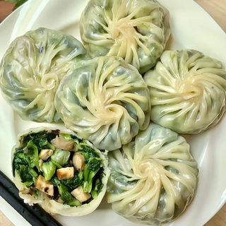 355 Lepinje sa povrćem/ Vegetable Shumai