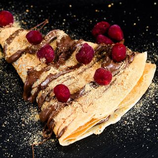 Palačinka Nutella, plazma, višnja