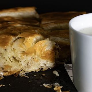 Burek sa krompirom 300g