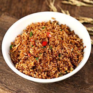 Pork Fried Rice 猪肉炒饭 Prženi pirinač sa svinjetinom