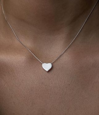 925 სინჯის ვერცხლის ყელსაბამი გულის კულონით