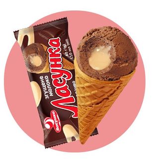 Helado Lasunka con cacao y leche condensada en cono de barquillo 60g