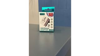 Kouvolsen Universal adapter 2x usb KOS-10028 00643