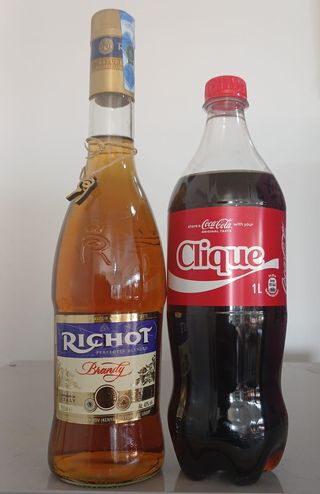 Richot Brandy with Free Coca Cola, 0.75L