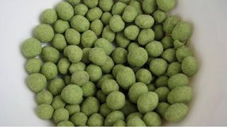 ვასაბში ამოვლებული მიწისთხილი 200 გ