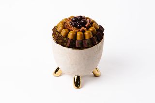 Vase texturé avec trépieds dorés (C31GM)