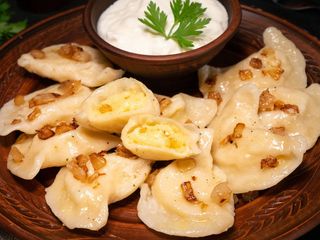 Pierogi z ziemniakami i skwarkami 1kg