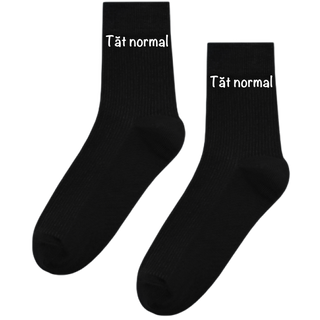 Șosete cu inscripția „Tat normal”