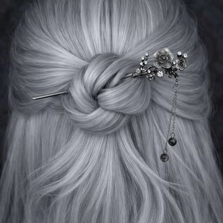 Antik Srebrni Štapić za Kosu sa Kristalima i Visuljcima