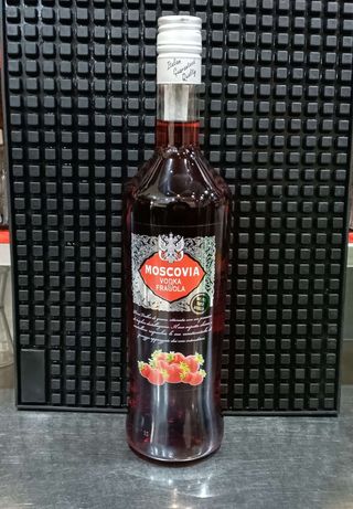 MOSCOVIA Vodka alle fragole, Italia