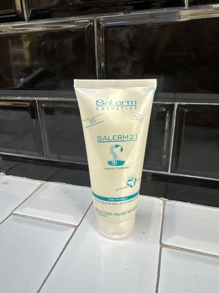 Salerm Leave in 200 ml