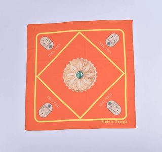 აბრეშუმის შარფი - კოლხი ქალი