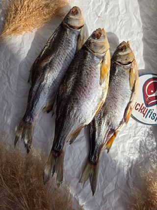 Плітка з ікрою без луски (крупна) 100г