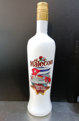 Rum al cocco El Malecon, Cuba
