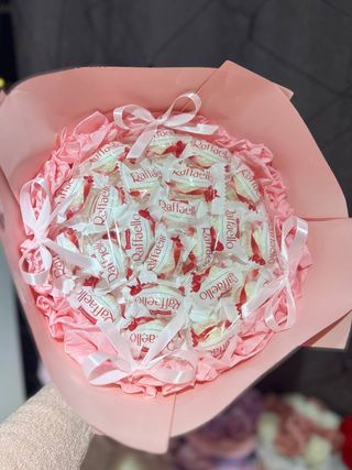 Buchet Raffaello roz, 25