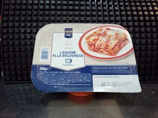 LASAGNE ALLA BOLOGNESE surgelato da riscaldare gr.350