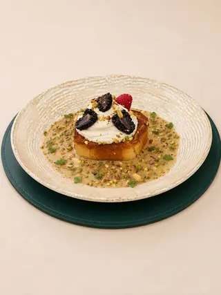 Pain Perdu Pistachio Fruits Rouges