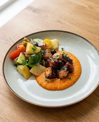 Polpo e insalata di patate mediterranea