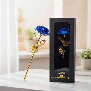 Plava folija ruža sa zlatnom stabljikom u crnoj kutiji sa prozorom