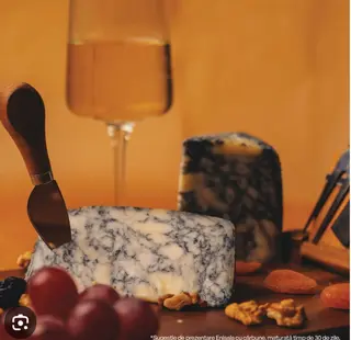 200gr.Branza maturată  cu carbune