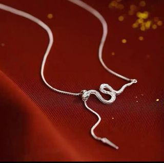 ვერცხლის ყელსაბამი