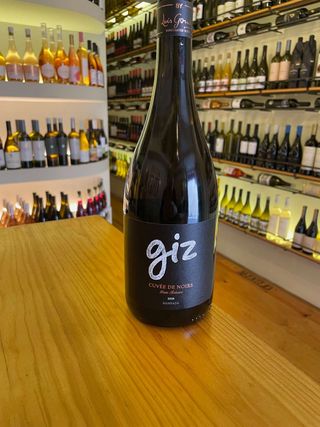 Espumante GIZ cuvée de noirs baga 2021 late release by Luis Gomes