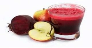 Suc de mere cu sfeclă traditional